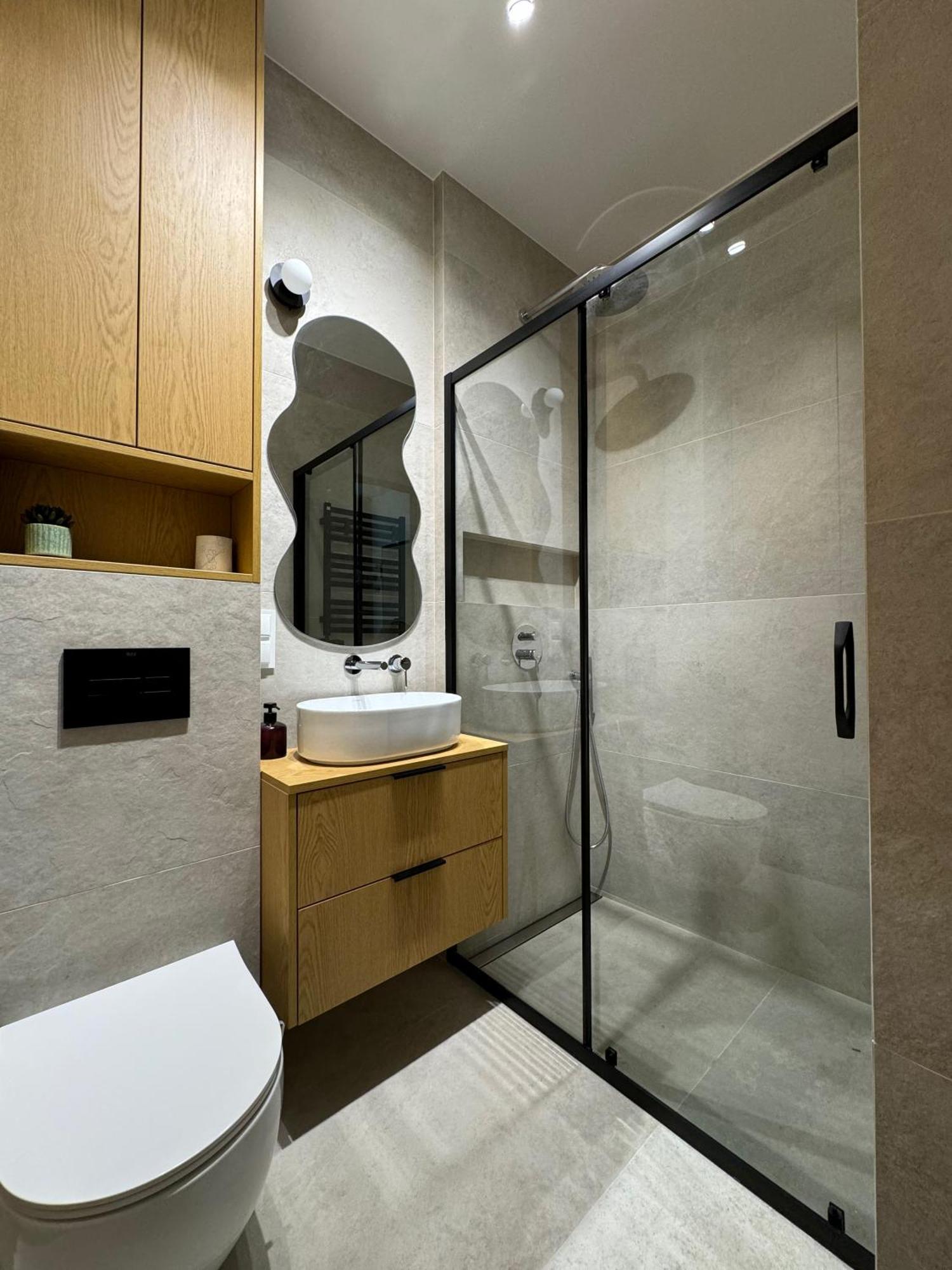 Premium No 5 - Faktura Vat - Targi - Parking - Blisko Terenow Zielonych - New Apartment Kielce