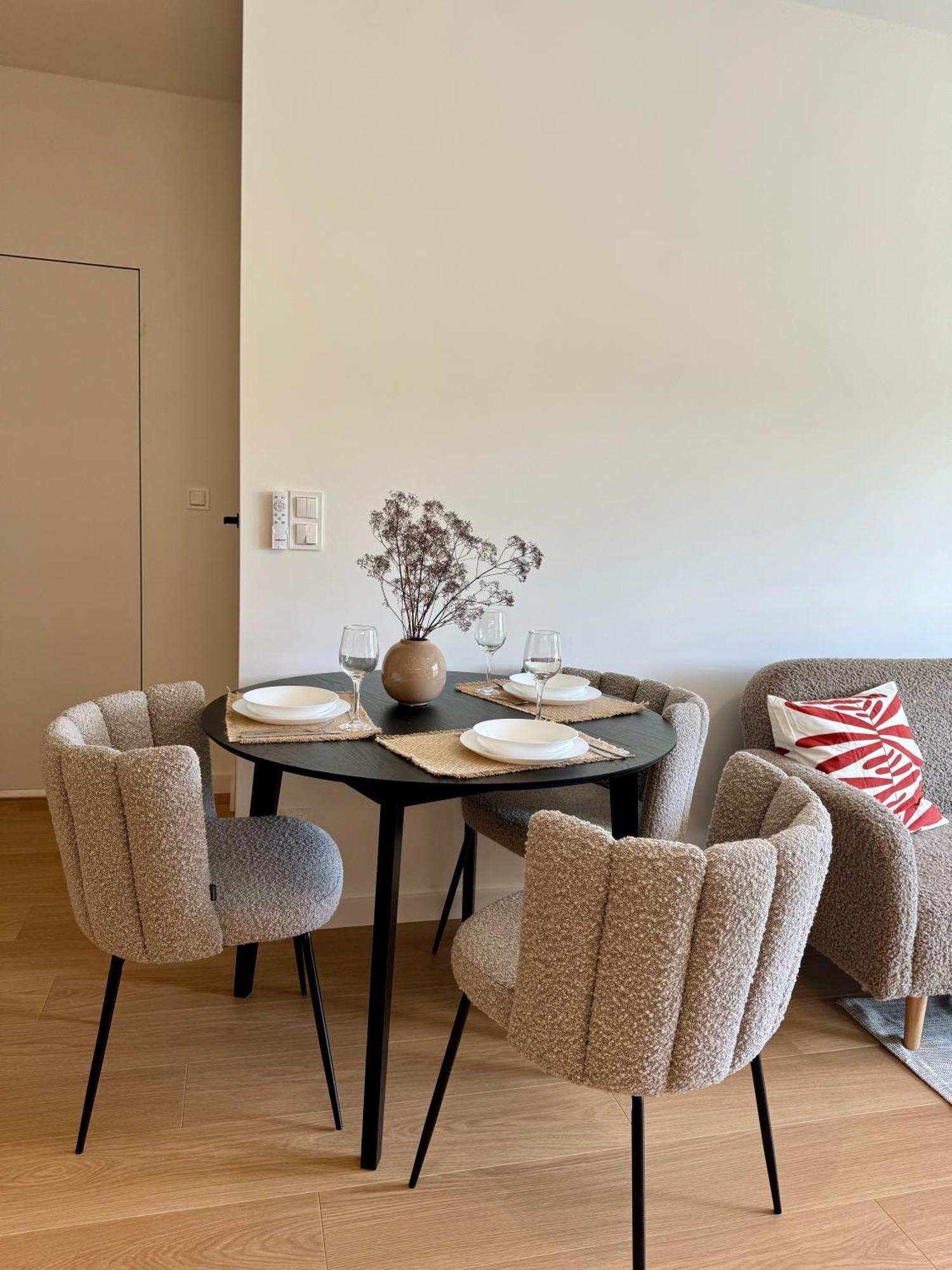 Premium No 5 - Faktura Vat - Targi - Parking - Blisko Terenow Zielonych - New Apartment Kielce
